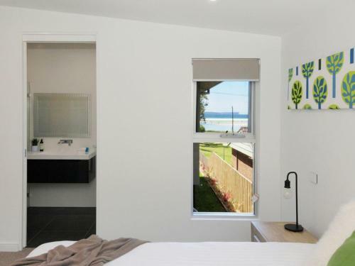 Water View A Luxury Pet Friendly Home Overlooking Moona Moona Creek