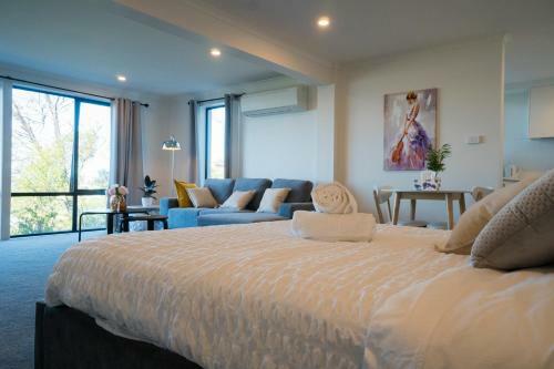 Hostal Amazing Sea Views Luxury Guest House