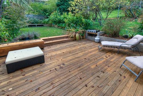 Ribbon Gum Lodge