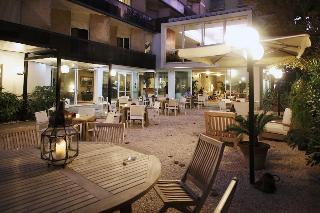 Hotel Airone