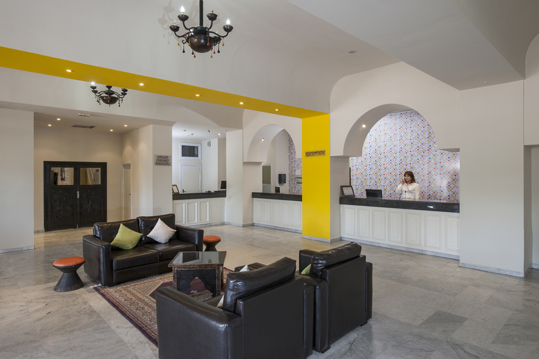 Hotel Oasis