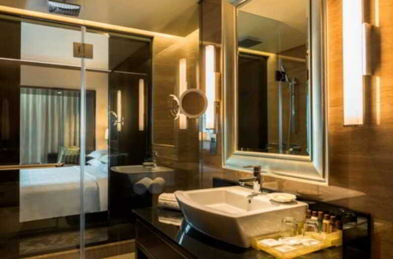 Sheraton Dubai Creek Hotel And Towers