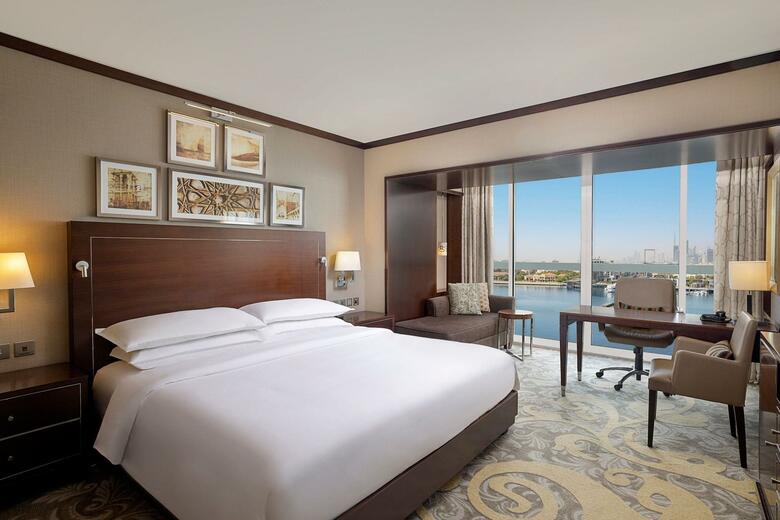 Sheraton Dubai Creek Hotel And Towers