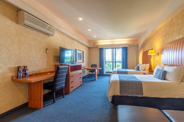 Hotel Flamingo Inn