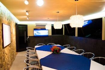 Hotel La Mansion Inn (.)