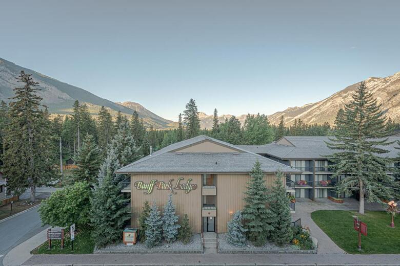 Hotel Banff Park Lodge