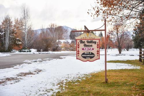 Bed & Breakfast Valley House Inn