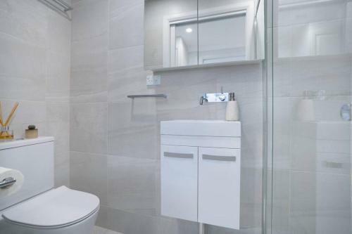Entire Residential Home - Lake Illawarra Hampton