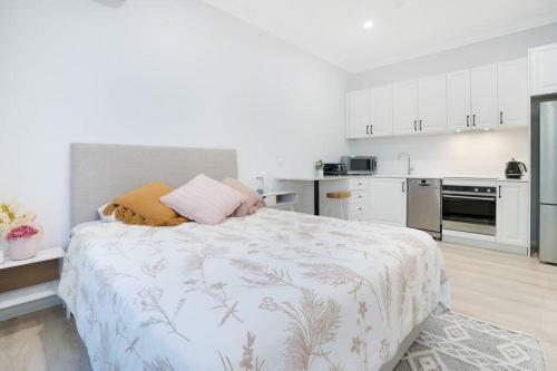 Entire Residential Home - Lake Illawarra Hampton