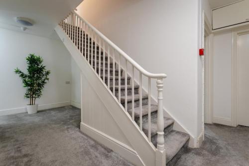 Brand New! Torquay Heights Luxury Apartments