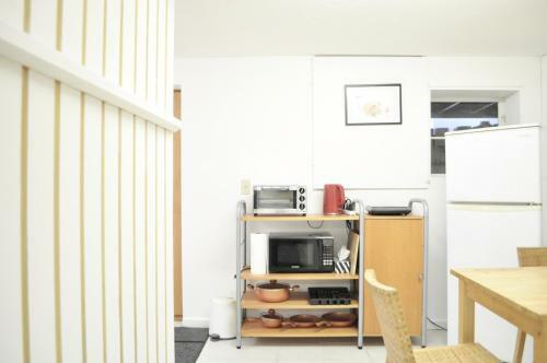 Apartamento Spacious 2 Bedroom Private Basement Suite In Lynn Canyon