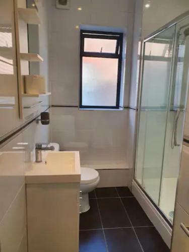 Apartamento Beautiful 1 Bedroom Flat Right On Watford High St