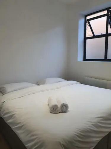 Apartamento Beautiful 1 Bedroom Flat Right On Watford High St
