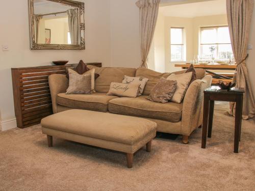 Prestbury House