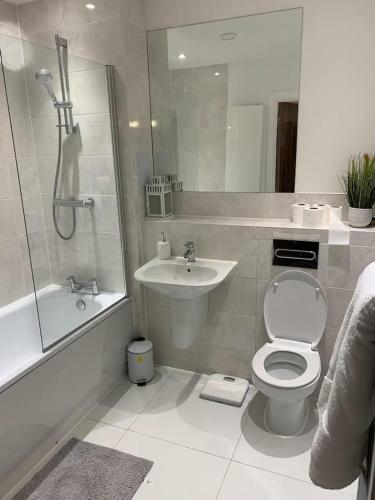 Hostal Quality-box Ltd