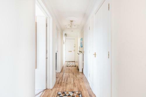 Conen Chafford Apartment