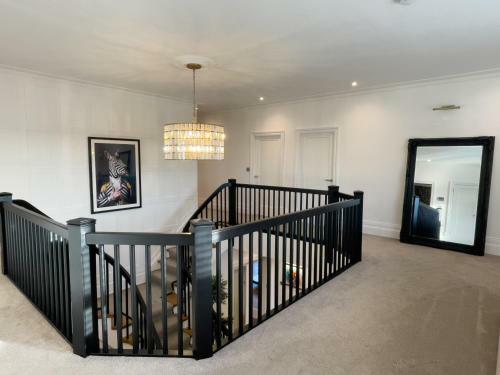 5* Luxury Home With Cinema & Games Room