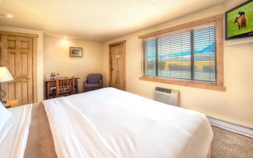 Posada Elk Refuge Inn