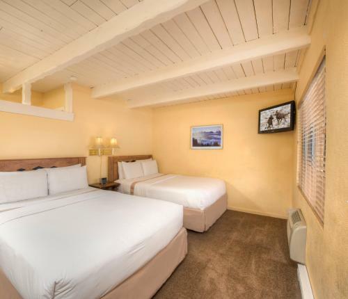 Posada Elk Refuge Inn