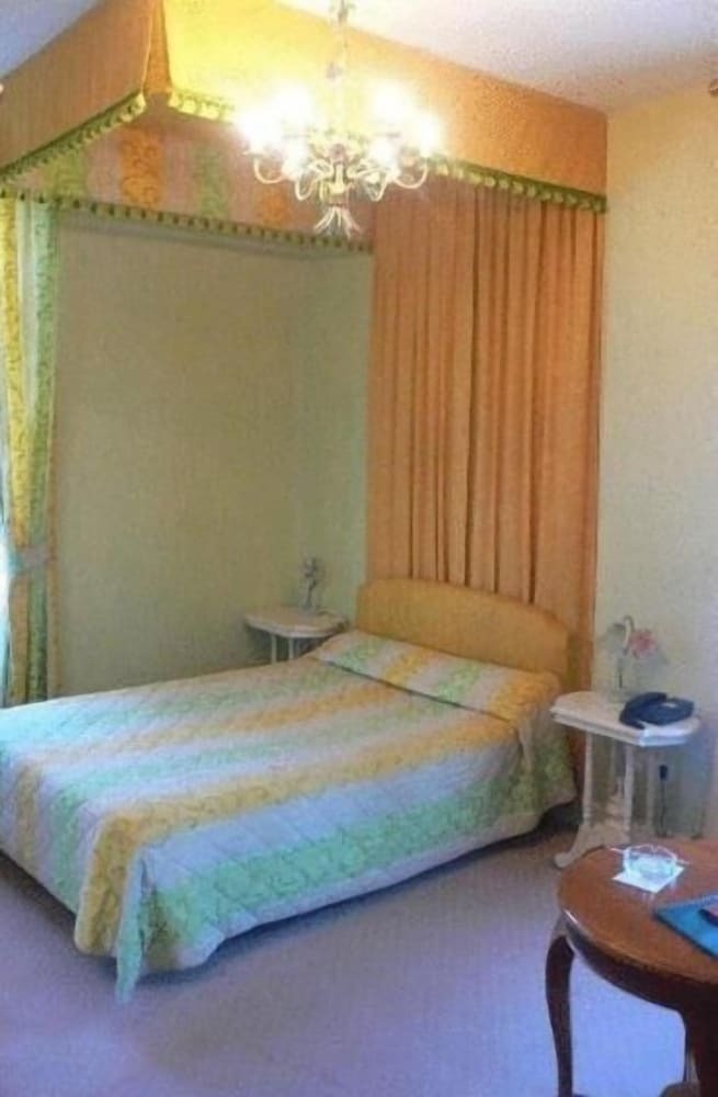 Hotel Ch�teau De P�rigny