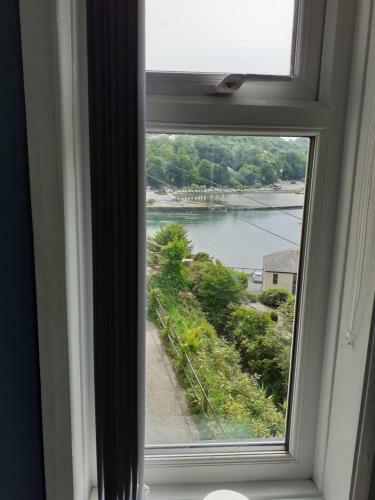 Admirals Apartment Sleeps 4 Adults 2 Children