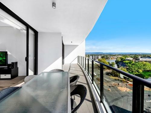 Premium Modern 3 Bed 2 Bath Broadbeach Apartment At Sierra Grand