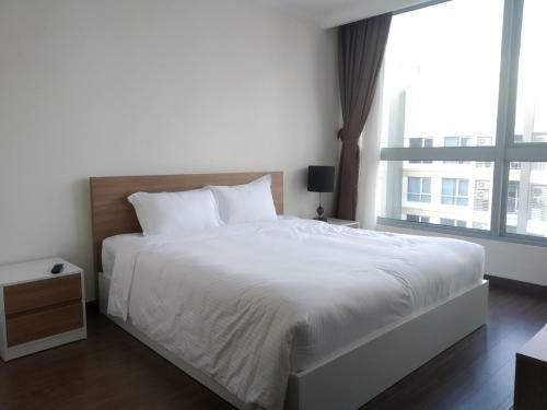 2br 79m2 Apart & Free Pool - Vinhomes Central Park