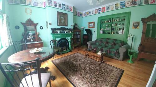 Gower Manor Historic Bed & Breakfast