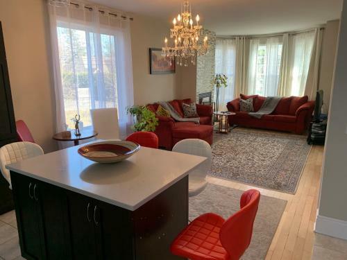 Villa Merci � La Vie! Thanks To Life!