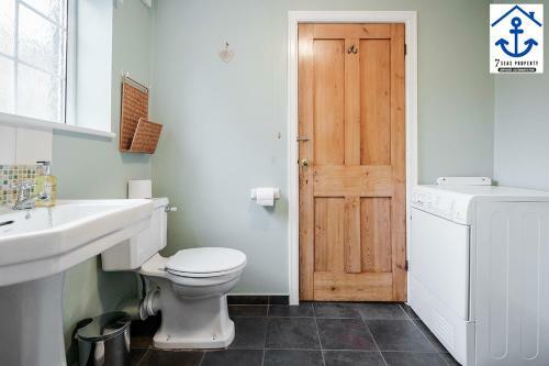 Luxury Town House Windsor With Garden And Parking