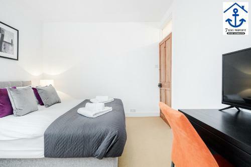 Luxury Town House Windsor With Garden And Parking