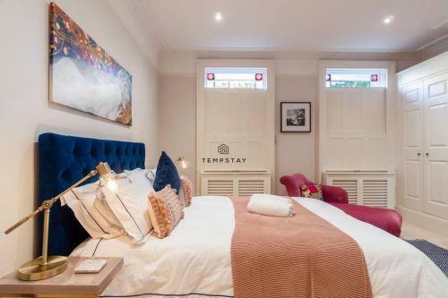 Apartamento 5 Min To Castle & Shops - Charming Character Home