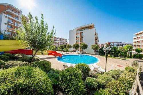 Apartament With See View