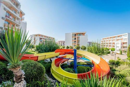 Apartament With See View