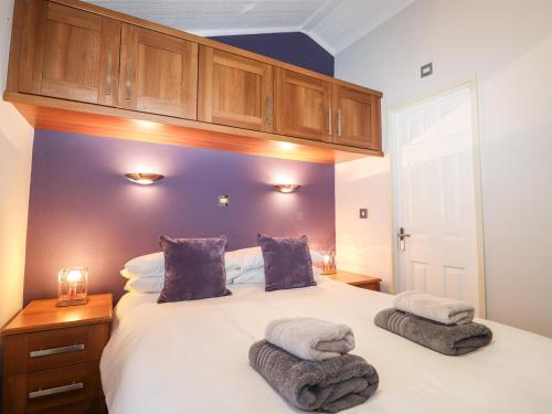 Pine Tree Lodge