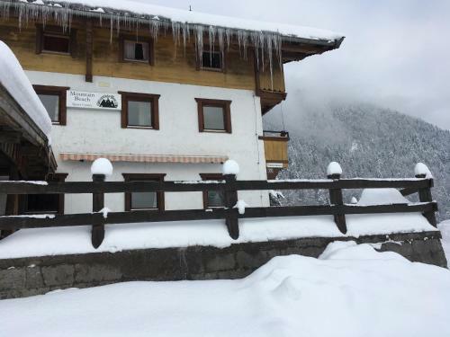Hostal Mountain Blast