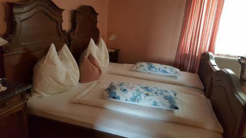 Bed & Breakfast Weingut Albert, Familie Cramer