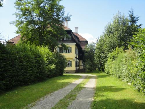 Bed & Breakfast Zeilinger Villa