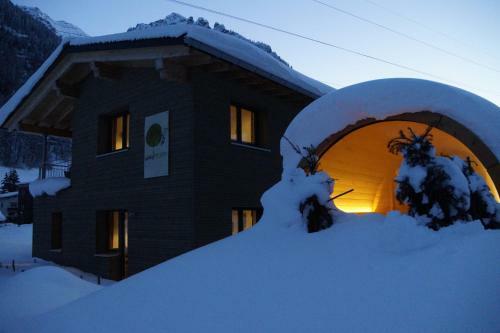 Woodpecker Chalets