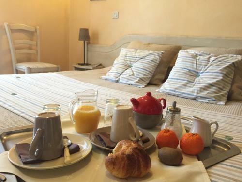 Logis Hotel Les 3b