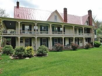 Bed & Breakfast Hummingbird Inn
