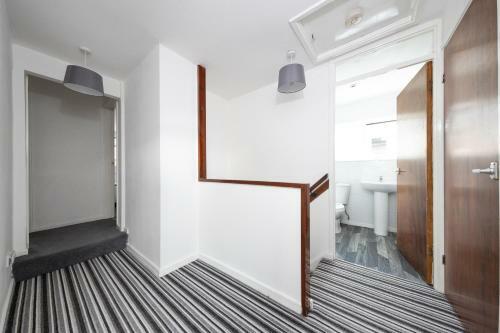 The Spinney - Perfect For Contractors, Large Groups & Families