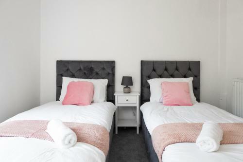 The Spinney - Perfect For Contractors, Large Groups & Families