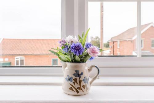 North Cottage Alderton Air Manage Suffolk
