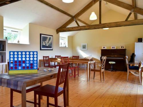 Barnes Cottage - Uk30381