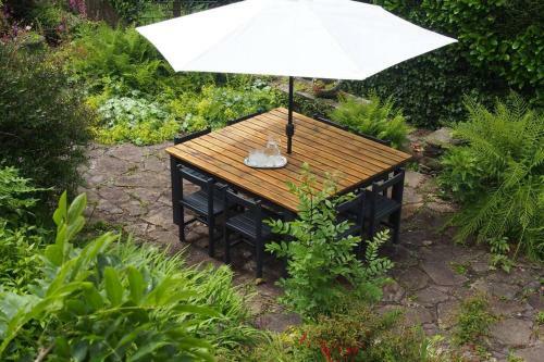 Hectors House Comfortable 4 Bed House In Mature Gardens