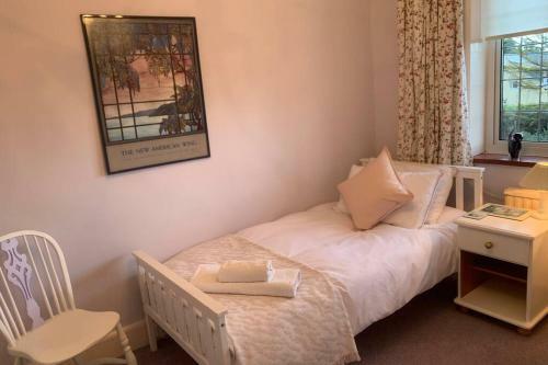 Hectors House Comfortable 4 Bed House In Mature Gardens