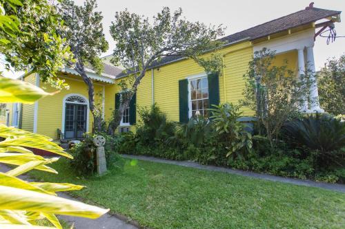 Auld Sweet Olive Bed And Breakfast
