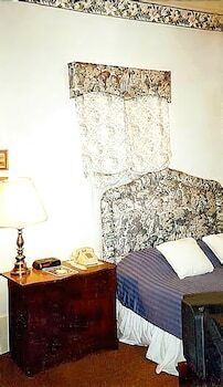 Bed & Breakfast Fairchild House