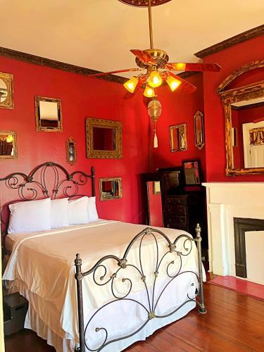 Bed & Breakfast Creole Gardens Guesthouse And Inn